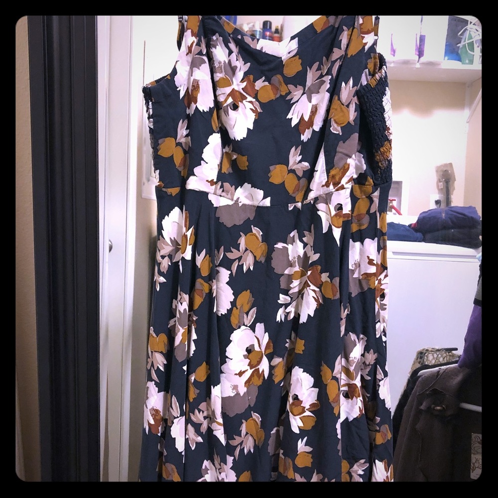 Old navy dress small